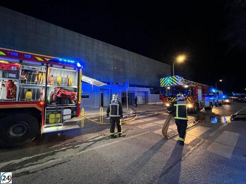 Evacuación de múltiples edificios en Alcobendas debido a un incendio en un garaje