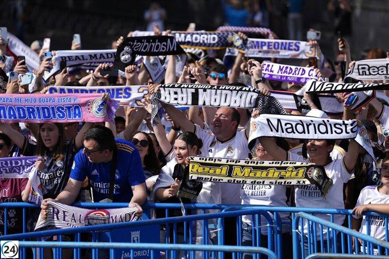 Multitudinaria celebración en Cibeles por la victoria de la 36ª Liga del Real Madrid