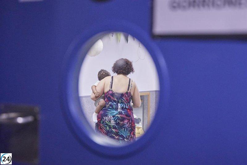 Para Maestre, faltan 11.000 plazas en escuelas infantiles y Almeida no las crea.