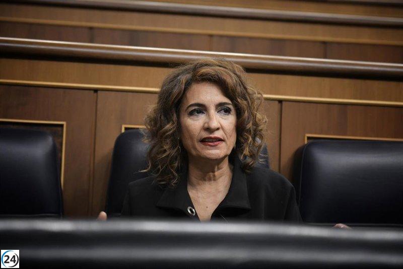 El Supremo absuelve a la ministra de Hacienda de acusaciones de revelación de secretos sobre la pareja de Ayuso