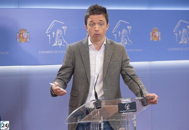 Errejón acusado de hipocresía por falta de coherencia entre su discurso y acciones.