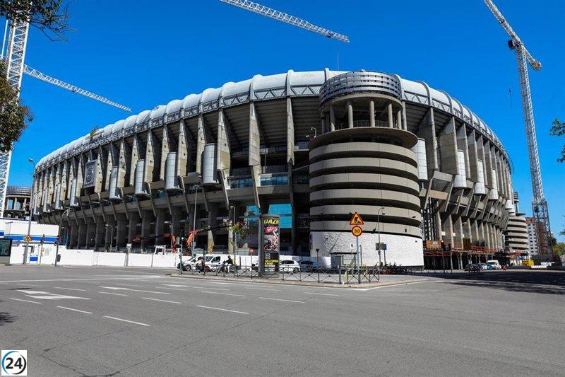 El presidente del Real Madrid comparece por la contaminación acústica del estadio.