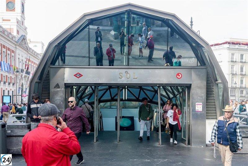 Este sábado, el Metro de Madrid amplía su servicio en múltiples líneas, ofreciendo autobuses gratuitos de EMT y cerrando Sol.