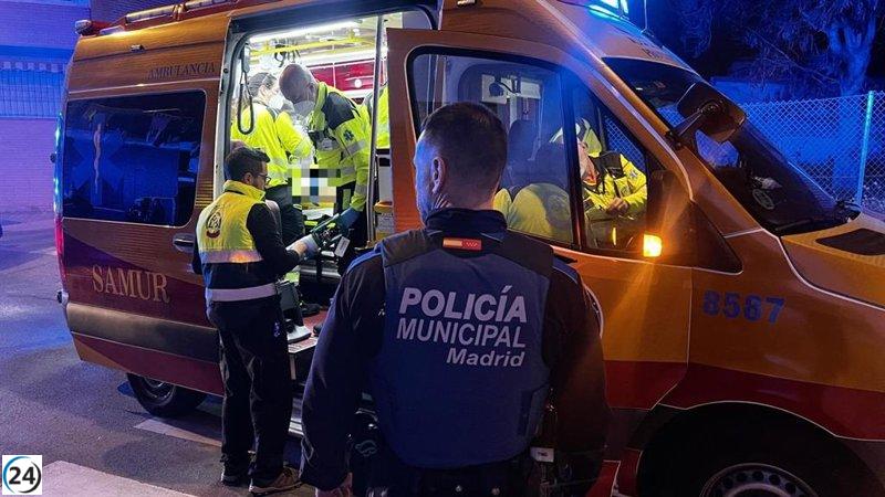 Hombre sufre grave accidente tras caer cuatro metros mientras intenta escalar una fachada en Puente de Vallecas para robar.