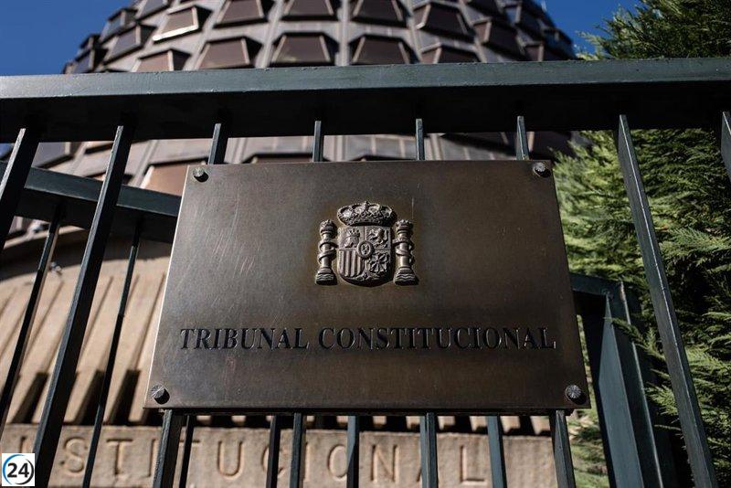 El Tribunal Constitucional se prepara para dar luz verde al recurso de Sánchez sobre la ley LGTBI de Ayuso.