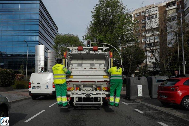 Madrid se prepara para una huelga de basureros a partir del 21 de abril, garantizando solo el 50% de los servicios.
