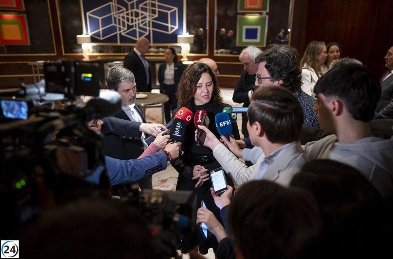 Ayuso critica el plan de defensa de Sánchez como una mera ilusión y demanda a la OTAN mayor supervisión financiera.