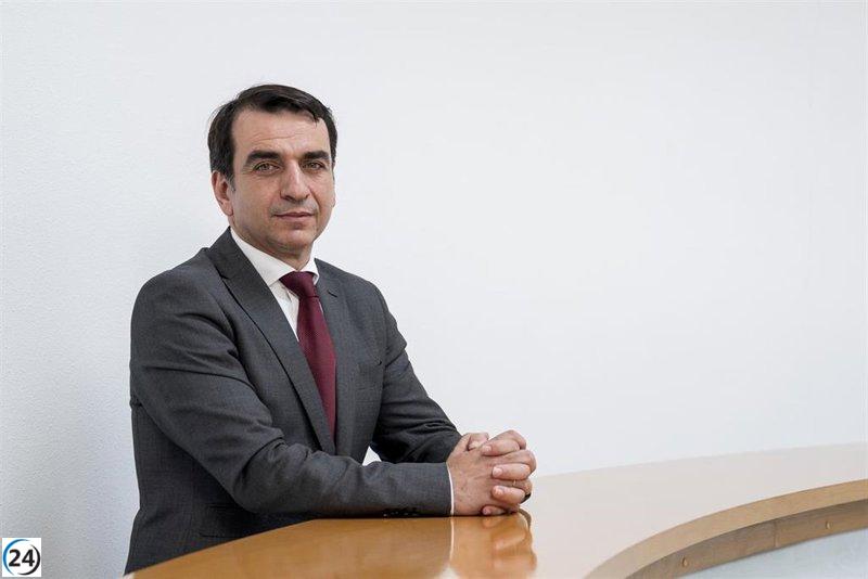 El rector de la URJC cuestiona la eficacia de las multas en la nueva ley de universidades y solicita cambios.