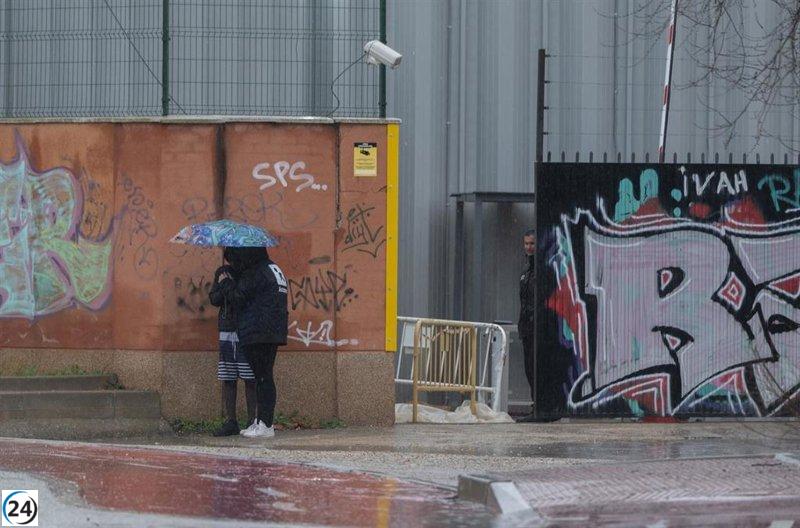 El Gobierno condena graffiti xenófobos en el centro de migrantes de Alcalá de Henares.