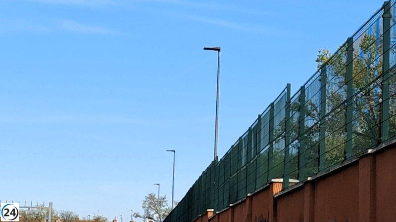 Ayuso llevará ante la justicia y la UE la crisis migratoria, calificando de 