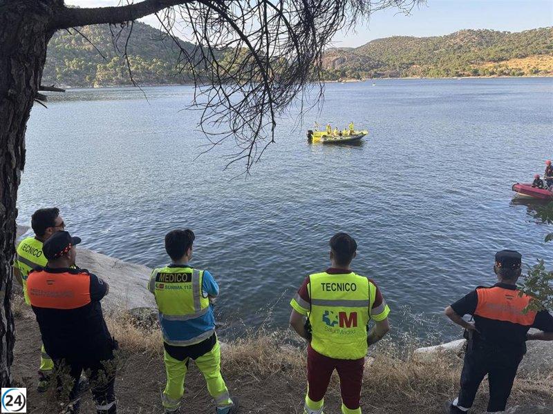 Guardia Civil investiga el pantano de San Juan por la desaparición de un bañista.