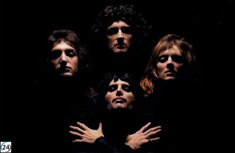 Este fin de semana, Condeduque acoge un homenaje a Queen de la mano de la Orquesta y Coro de RTVE, presentado por Momo Cortés, dentro de los Veranos de la Villa.