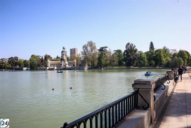Este domingo, El Retiro y ocho parques más limitarán el acceso a ciertas áreas a partir de las 12 horas debido a malas condiciones climáticas.