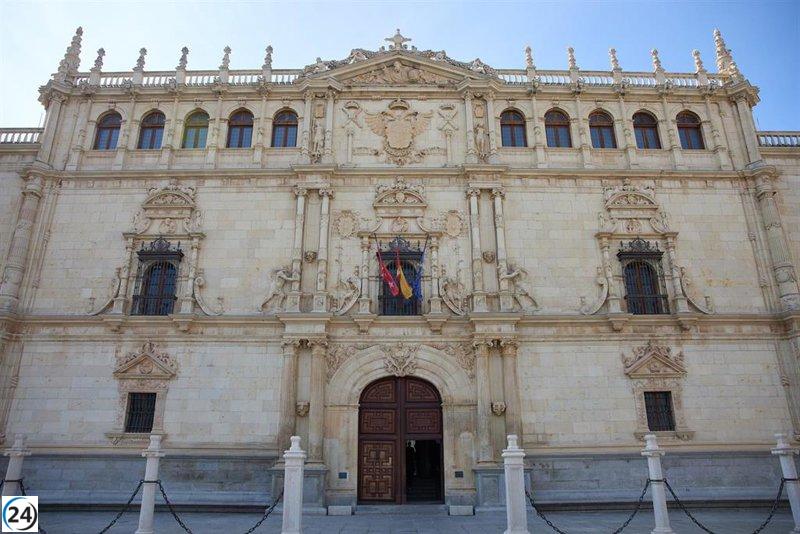 La Comunidad critica al delegado por permitir una manifestación durante el evento con Ayuso, llamándolo 