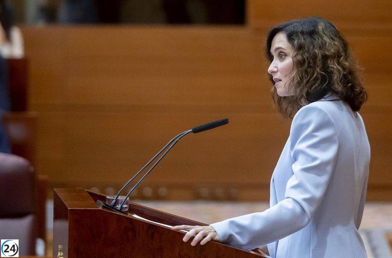 Ayuso critica la falta de feminismo y la mala gestión del Gobierno por los problemas con las pulseras antimaltrato.