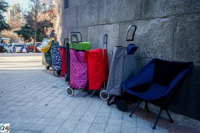 ONG que entregaba bocadillos en Ópera cesa actividades por incumplimientos de normativas locales.