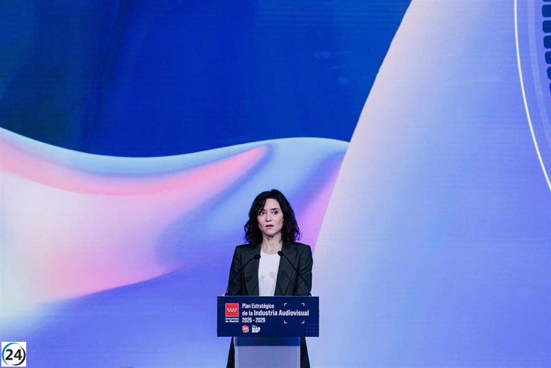 Ayuso festeja el triunfo rotundo de Kast y anhela que edifique un país inclusivo.