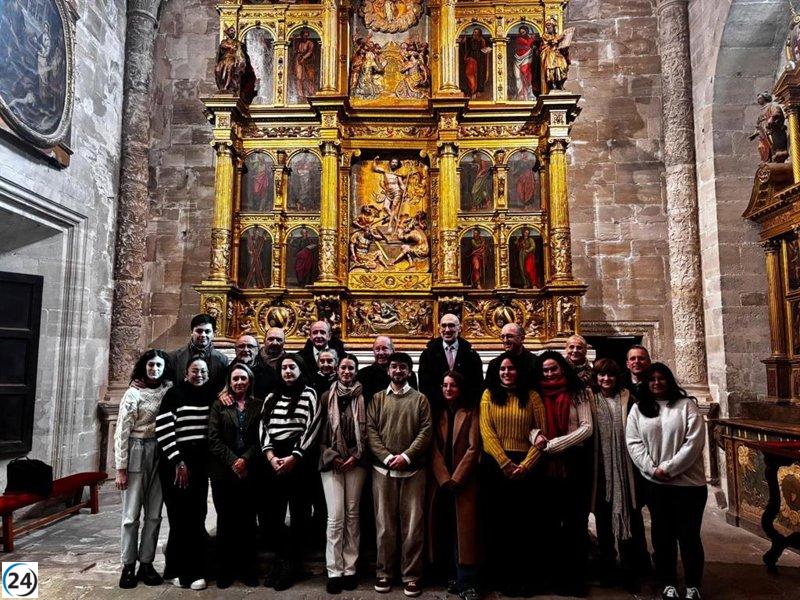 La Escuela de Conservación de Madrid revitaliza el Retablo Mayor de la Catedral de Cuenca.