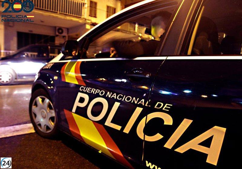 Atraco en supermercado de San Blas: sustraen vinos y quesos por un valor de 1.500 euros.