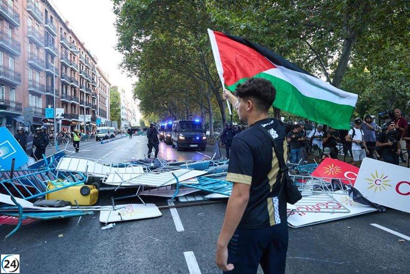 La juez desestima la denuncia contra el delegado del Gobierno en Madrid por el operativo de la Vuelta.