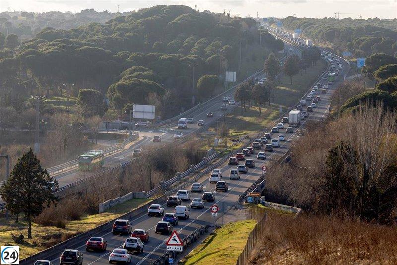 Dificultades en las carreteras de Madrid en el inicio de la tercera fase de la operación salida.