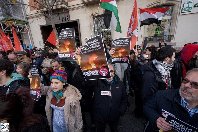 Protestan en Madrid contra la detención de Maduro frente a la embajada de EE. UU. y claman: 
