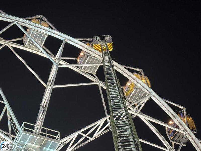 Operativo salva a 19 individuos, incluidos dos niños, atrapados en una noria en Torrejón.