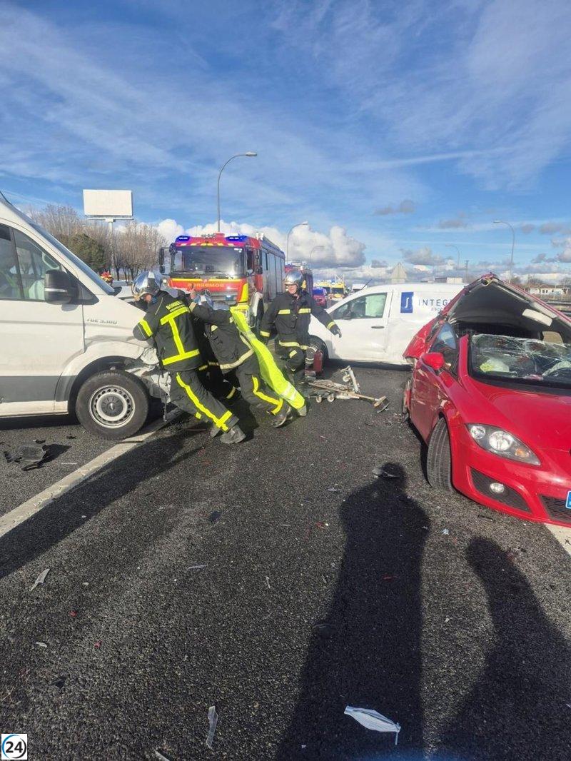 Accidente en la A-42: Ocho personas heridas, dos de ellas en estado crítico, en Torrejón de la Calzada.