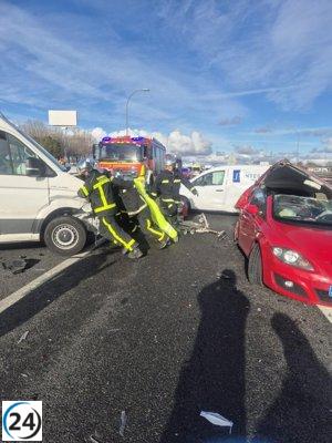 Accidente en la A-42: Ocho personas heridas, dos de ellas en estado crítico, en Torrejón de la Calzada.