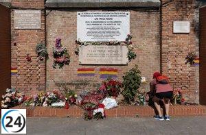 Pedro Sánchez condena el vandalismo en la tumba de las Trece Rosas en Madrid.