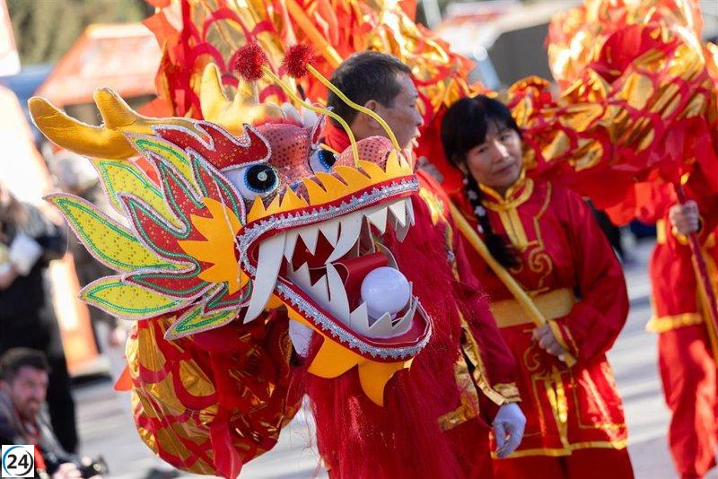 Usera se convertirá este año en el auténtico Chinatown de Madrid con la llegada de los esperados 'paifang'.