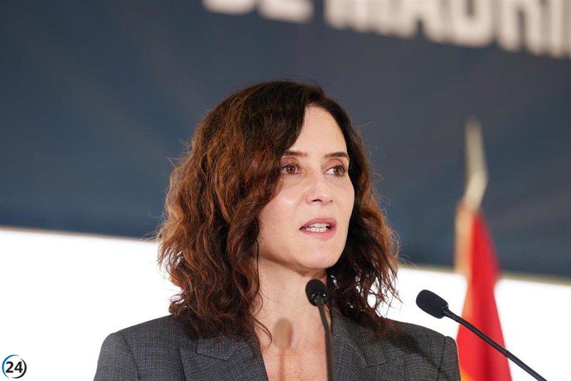 Ayuso demanda la renuncia de Puente y Sánchez tras el accidente ferroviario en Adamuz.