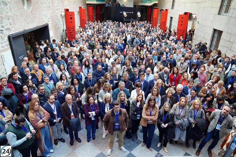 El PP de Madrid insta a sus líderes a enfrentar la contienda política sin reservas: 