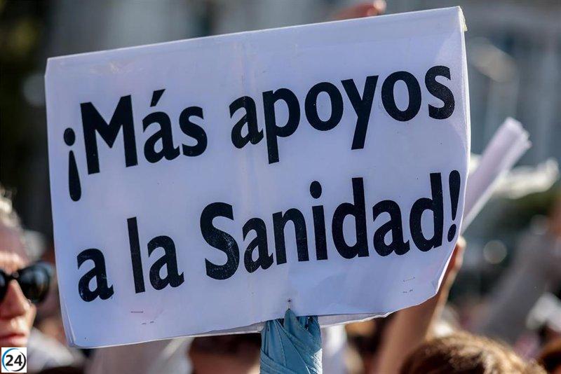 Huelgas y consulta ciudadana impulsan la revuelta sanitaria después de Semana Santa.