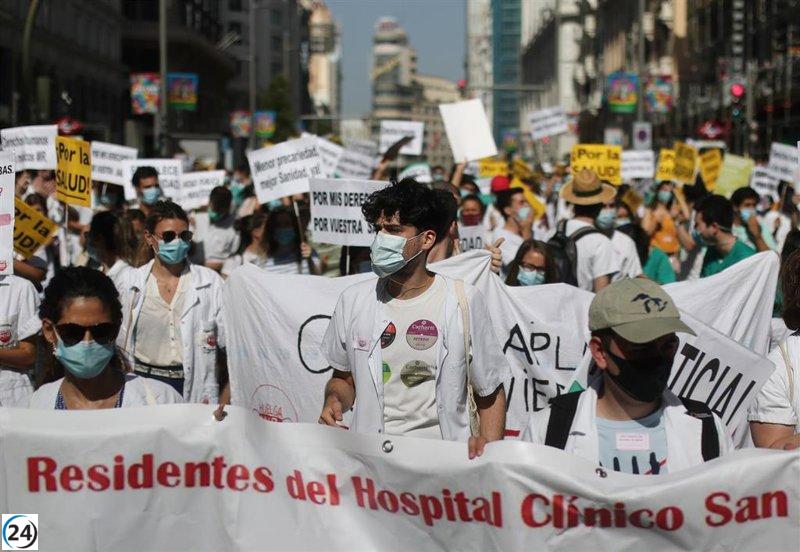 Médicos no estables buscan consenso político antes de las elecciones del 28M.