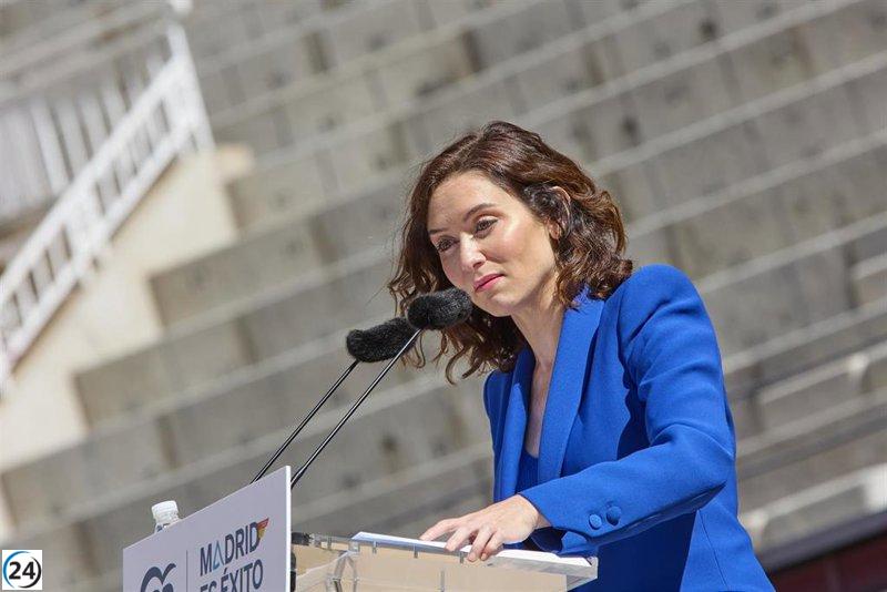 Ayuso presenta su lista renovada para el 28M sin seguidores de Casado y con énfasis en la experiencia y la integración.