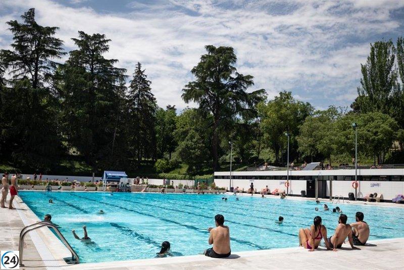 En el futuro, el Ayuntamiento podría adelantar la apertura de piscinas.