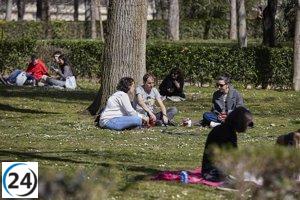 Plan de Escudero contra el calor protegerá a vulnerables y contratará personal.