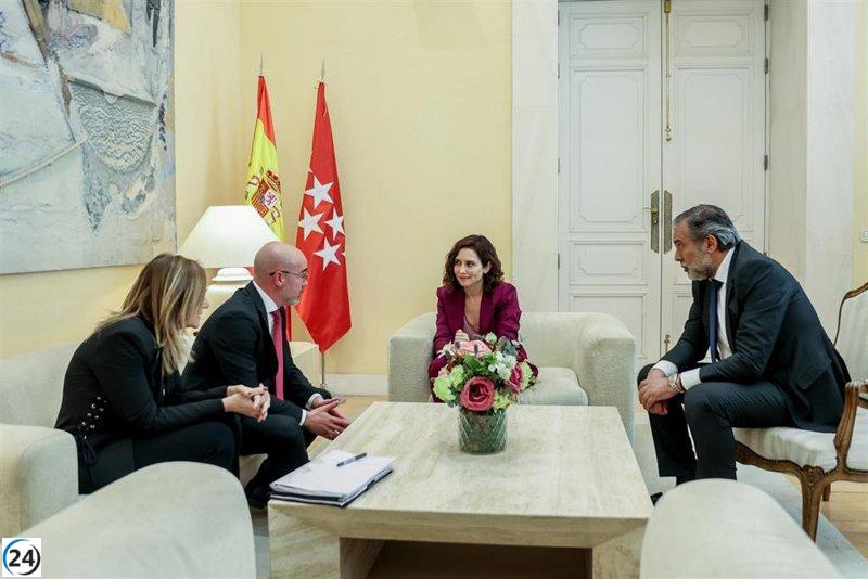 Vecinos solicitan a la Delegación una revisión de la autorización de concentración de la 7B en Sol para el 2 de mayo.