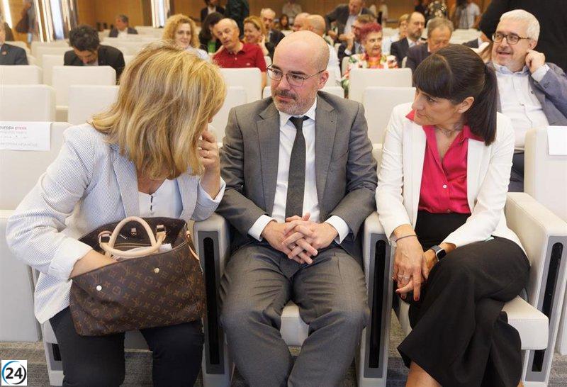 Concentración de afectados por la 7B se traslada a calle Arenal en Madrid.