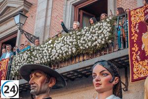 Ramoncín defiende el amor en San Isidro en la ciudad más solidaria y libre.