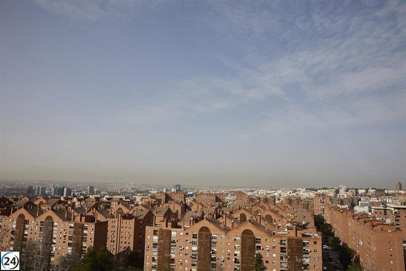 Almeida acusa a Ribera de señalar a Madrid y ser callada con Barcelona.