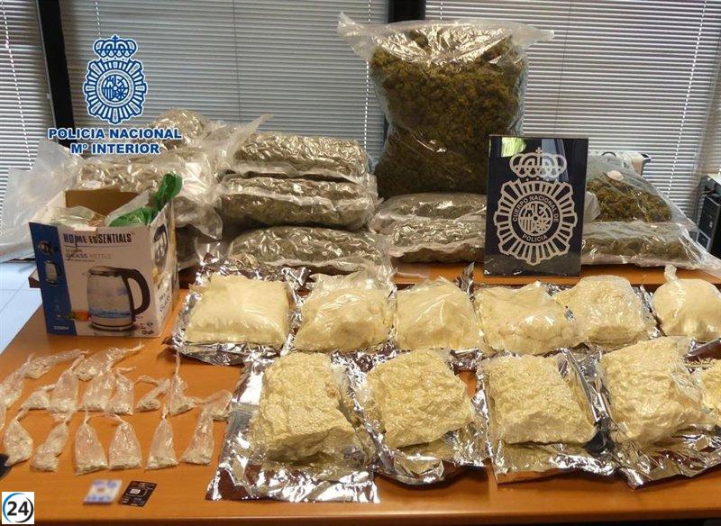 Desarticulada una vivienda de narcotráfico en Villaverde con droga sintética y plantación de marihuana.