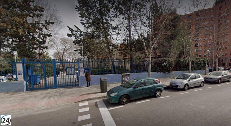 Investigación policial en curso sobre violento incidente protagonizado por una colega que agredió a una estudiante en la salida de un instituto en Madrid.