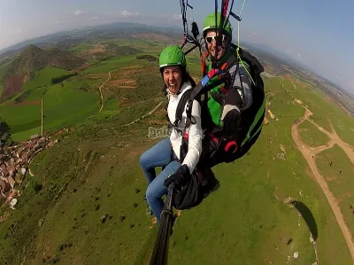 Disfruta del parapente en Madrid