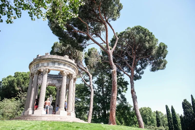 El Capricho: un jardín de cuento en la ciudad